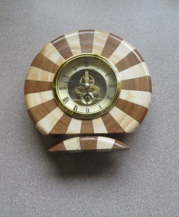 Segmented clock by Geoff Christie